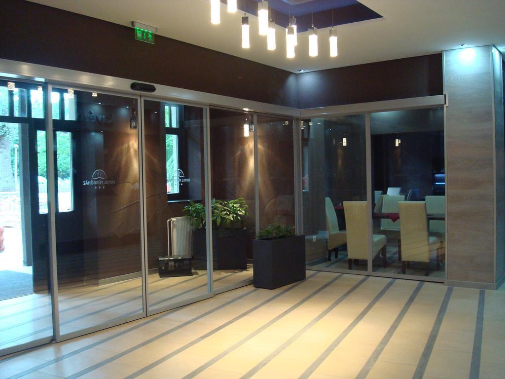 Hotel Fuerdohaz Mestecǎneşti Exterior foto